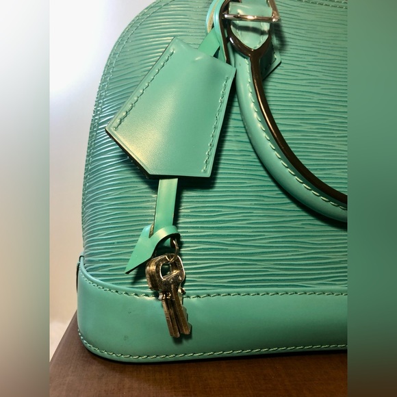 100% Authentic Louis Vuitton Alma BB - Picture 9 of 14